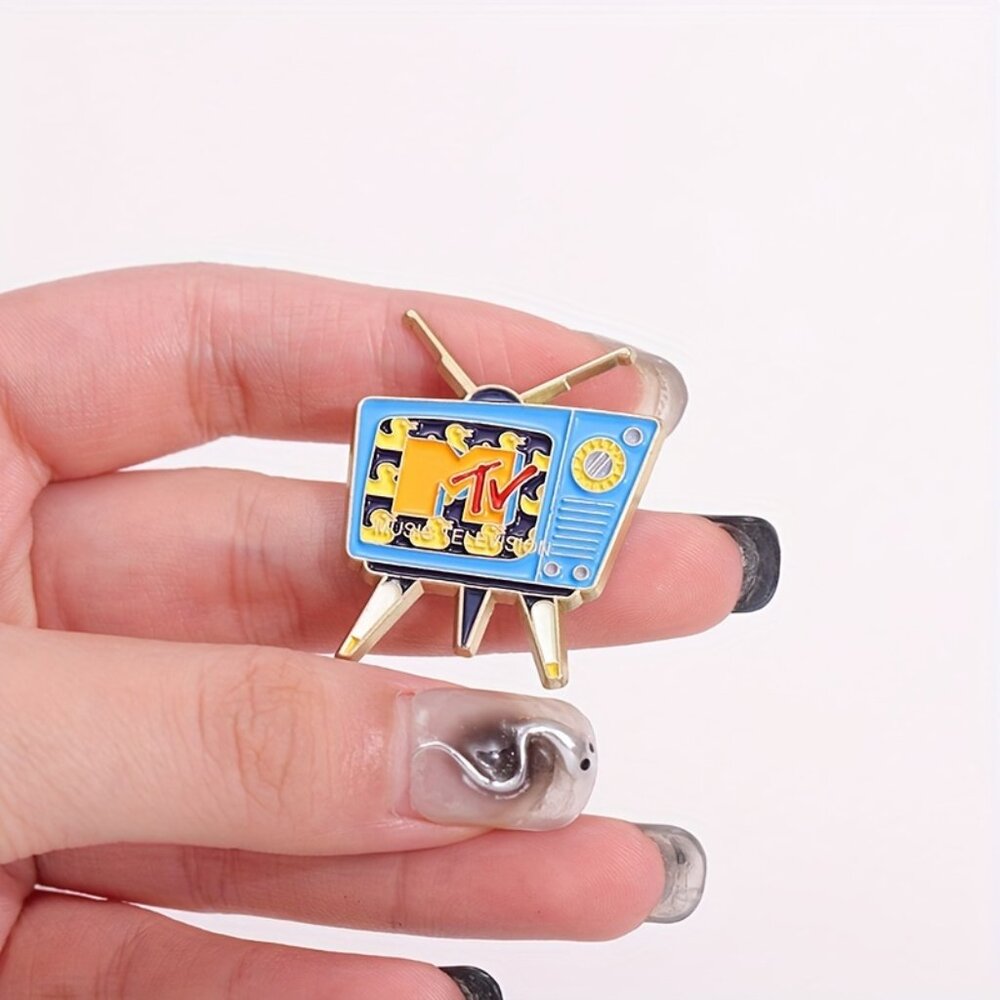 MTV OIL DRIPPED ENAMEL PIN LAPEL PIN BROOCH NWT - Picture 4 of 12
